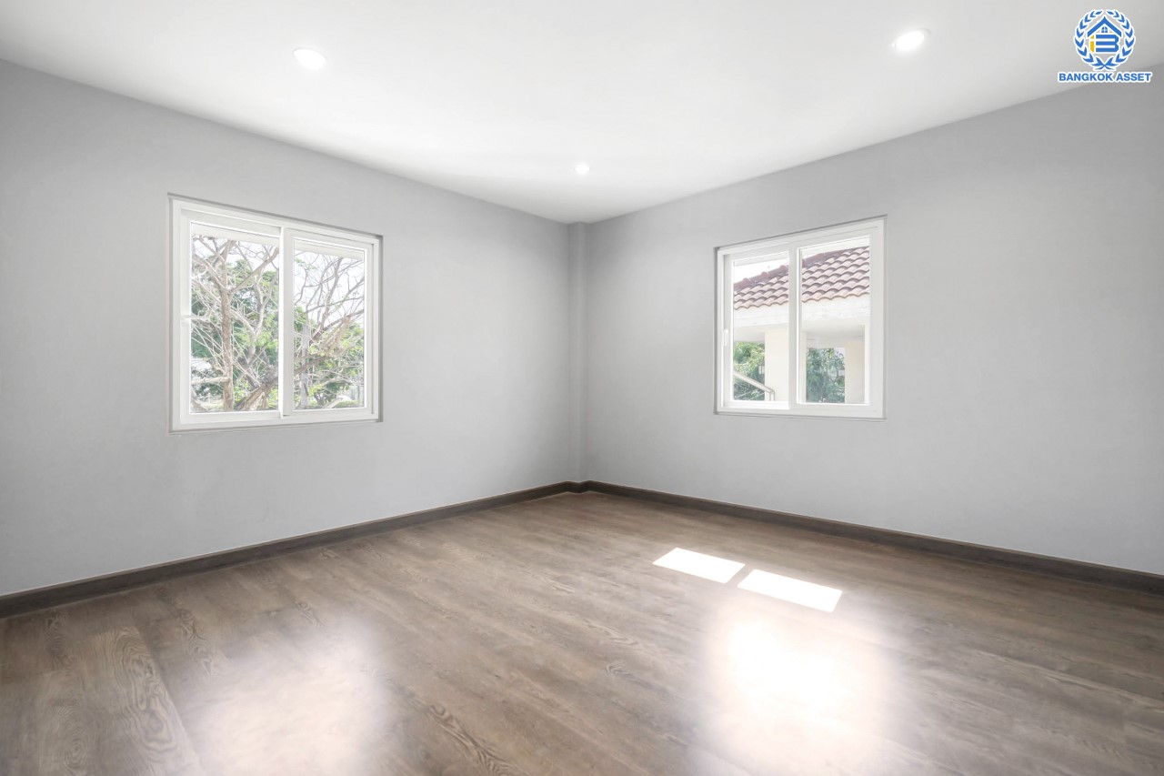 บ้านมือสองตกแต่งใหม่ ม.โนเบิล อุทยาน บรมราชชนนี-พุทธมณฑลสาย3 ห้องมุม เนื้อที่ 60 ตร.ว. ฟังก์ชัน 4 ห้องนอน 3 ห้องน้ำ บนทำเลศักยภาพ ใกล้ทางคู่ขนานลอยฟ้าบรมราชชนนี ม.มหิดล และ เพียง 10 นาทีถึงเซ็นทรัลศาลายา